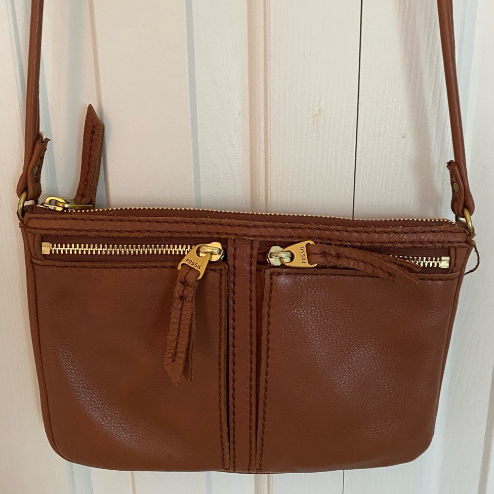 Fossil purse
